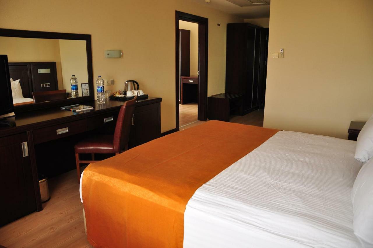 Eser Diamond Hotel Spa & Convention Center Istanbul Silivri Ngoại thất bức ảnh
